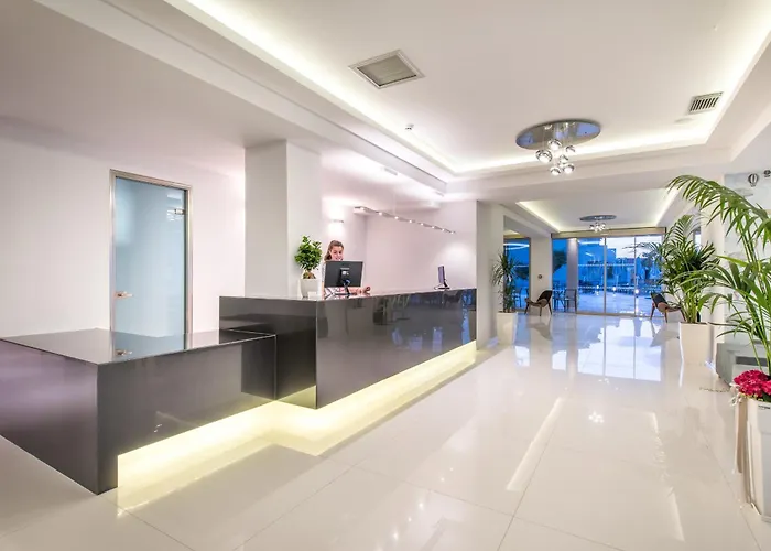 Azure & Hotel Tsilivi (Zakynthos)