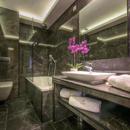 Azure & Tsilivi (Zakynthos)